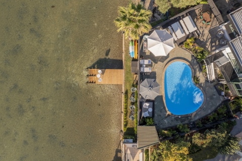 Oceans-88-backyard-aerial